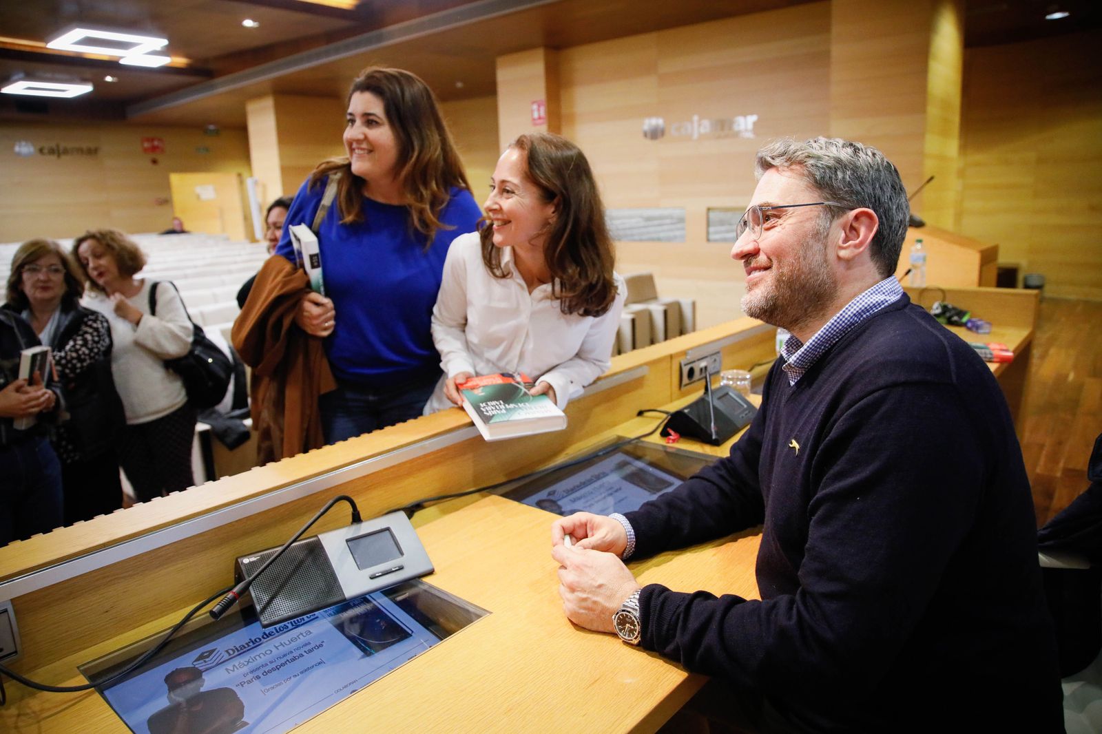 ¿Has estado en la presentación del libro de Máximo Huerta? Entra en la galería y buscate
