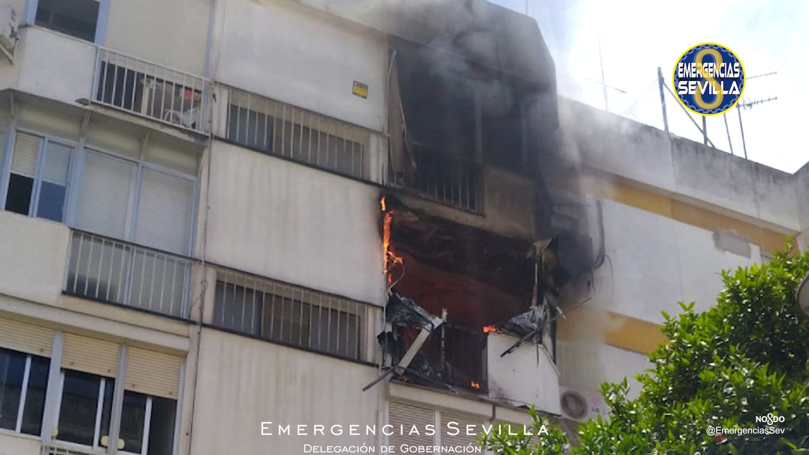 Arde una vivienda del barrio de Villegas
