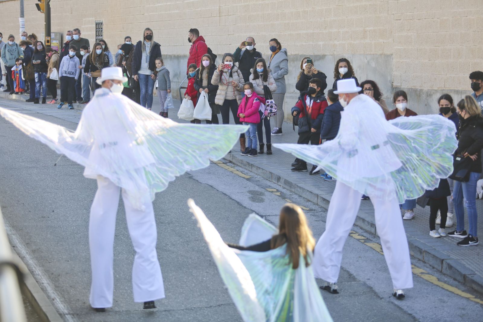 La cabalgata de Reyes recorre Puerto de la Torre, en Málaga, en fotos