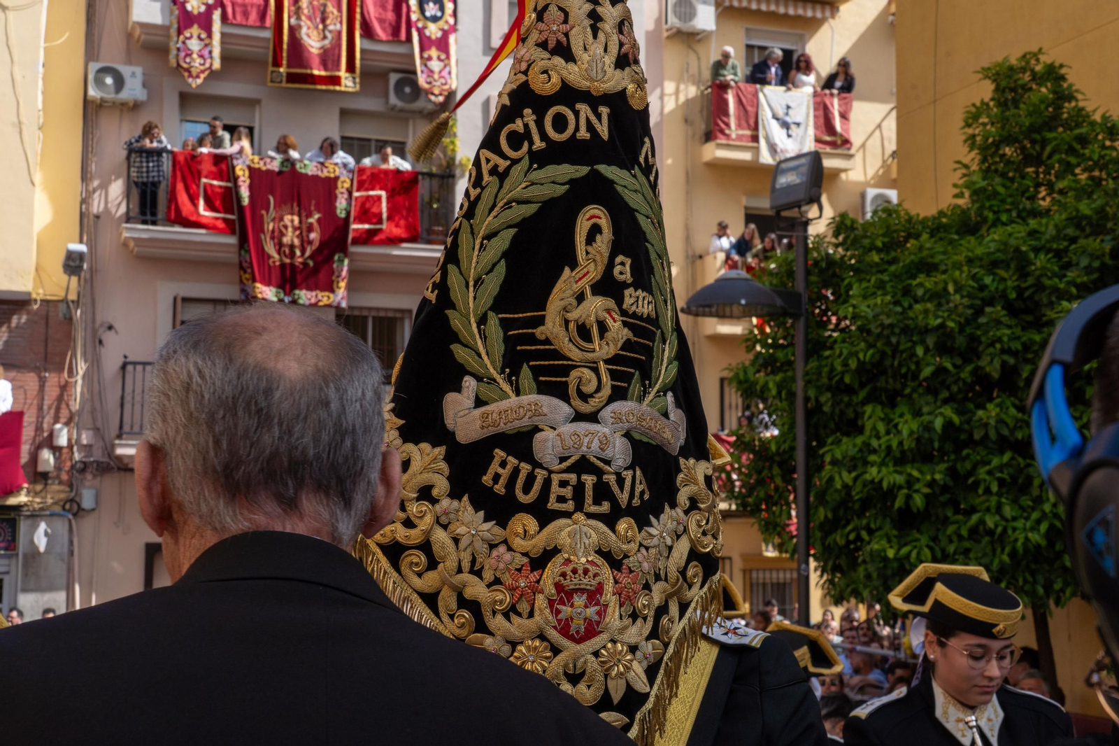 Domingo de Ramos: Imágenes de la procesión de La Sagrada Cena y Maria Santísima del Rosario