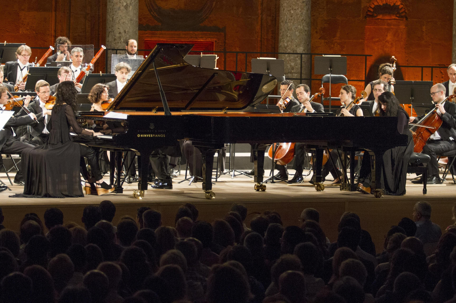 La Orquesta Ciudad de Granada en una de sus actuaciones.