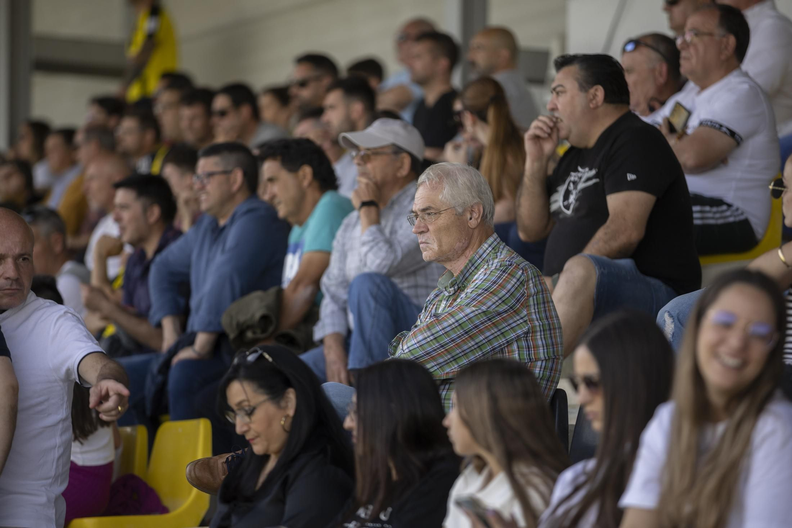 Imágenes del partido entre el San Roque de Lepe y el Atlético Sanluqueño