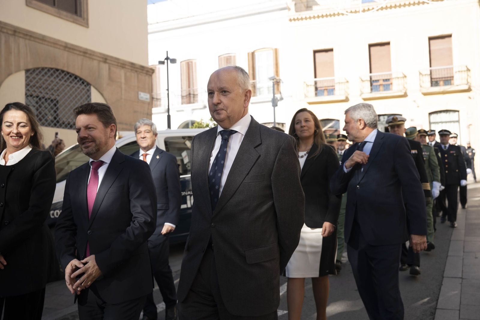 El Pendón vuelve a alzarse en Almería: memoria y ciudad bajo la luz de diciembre