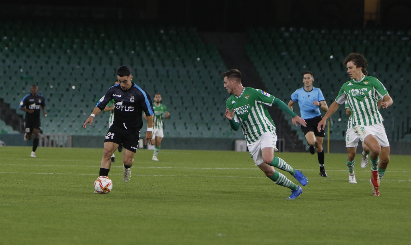 Las fotos del triunfo de la Real Balompédica sobre el Betis Deportivo en el Villamarín