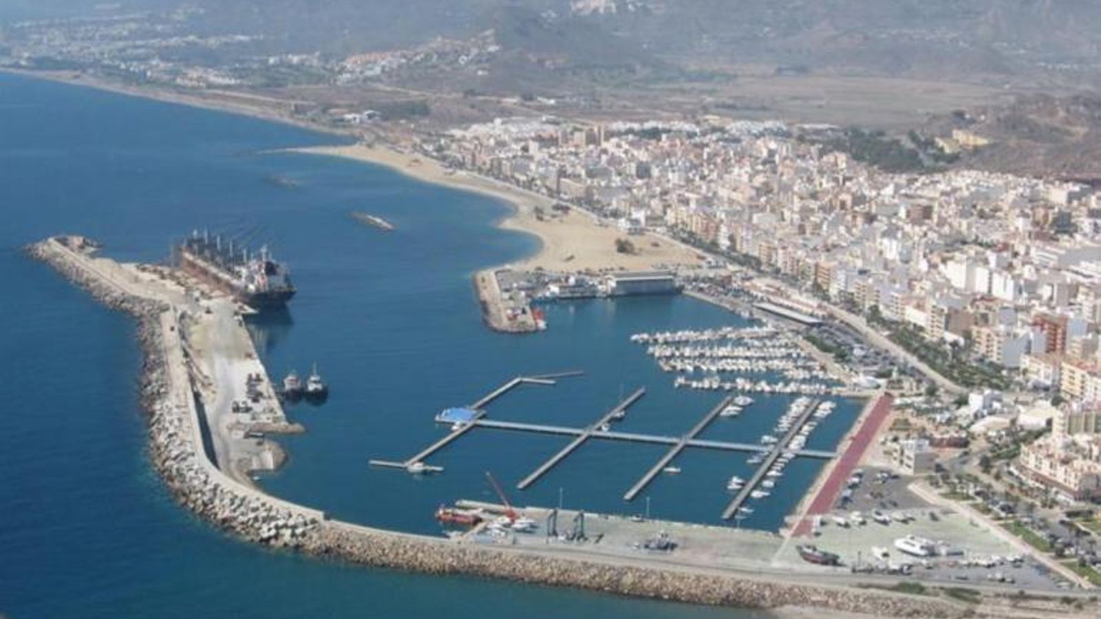 La Junta destinará más de 8 millones de euros a la ampliación del puerto de Garrucha