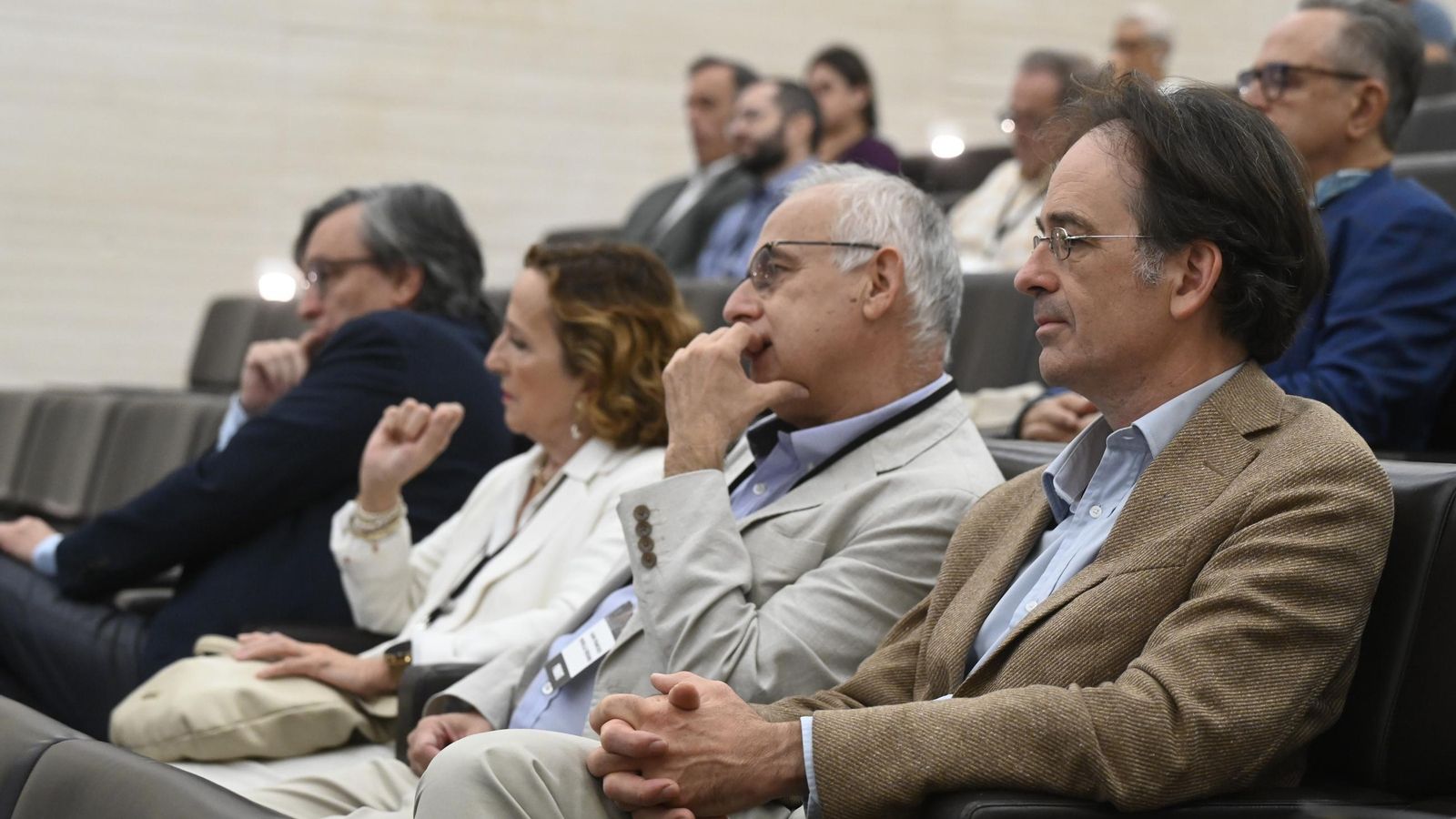 En primer plano, Felix Arnold, investigador del Instituto Arqueológico Alemán.