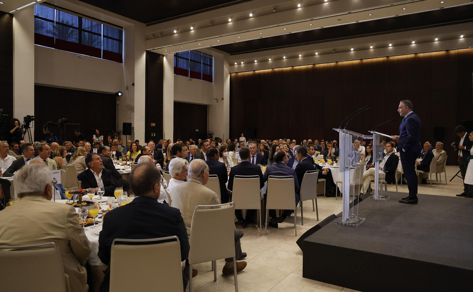 Elías Bendodo en el Foro Joly, todas las imágenes