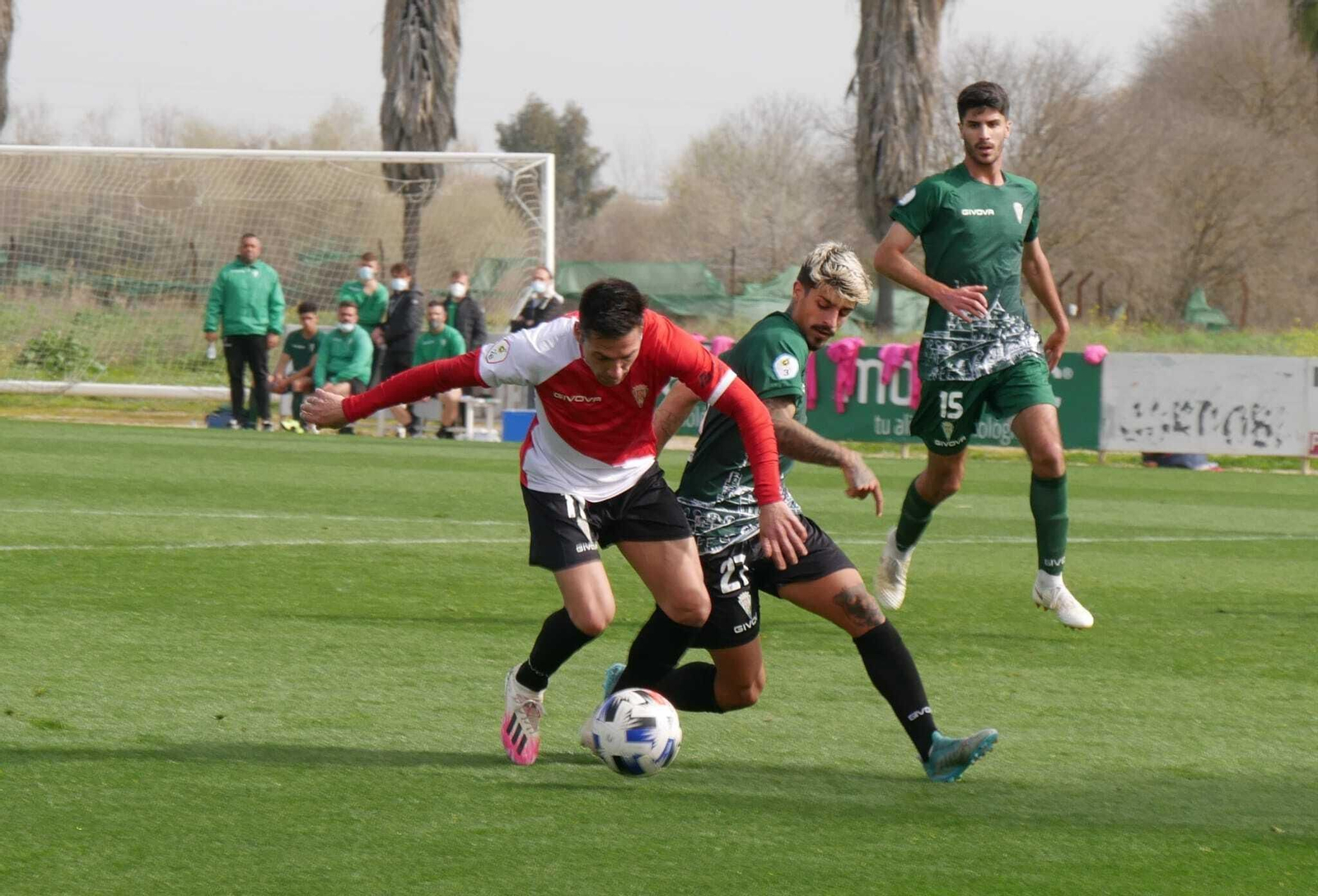 Fotografías: Partido de entrenamiento entre el Córdoba CF y su filial