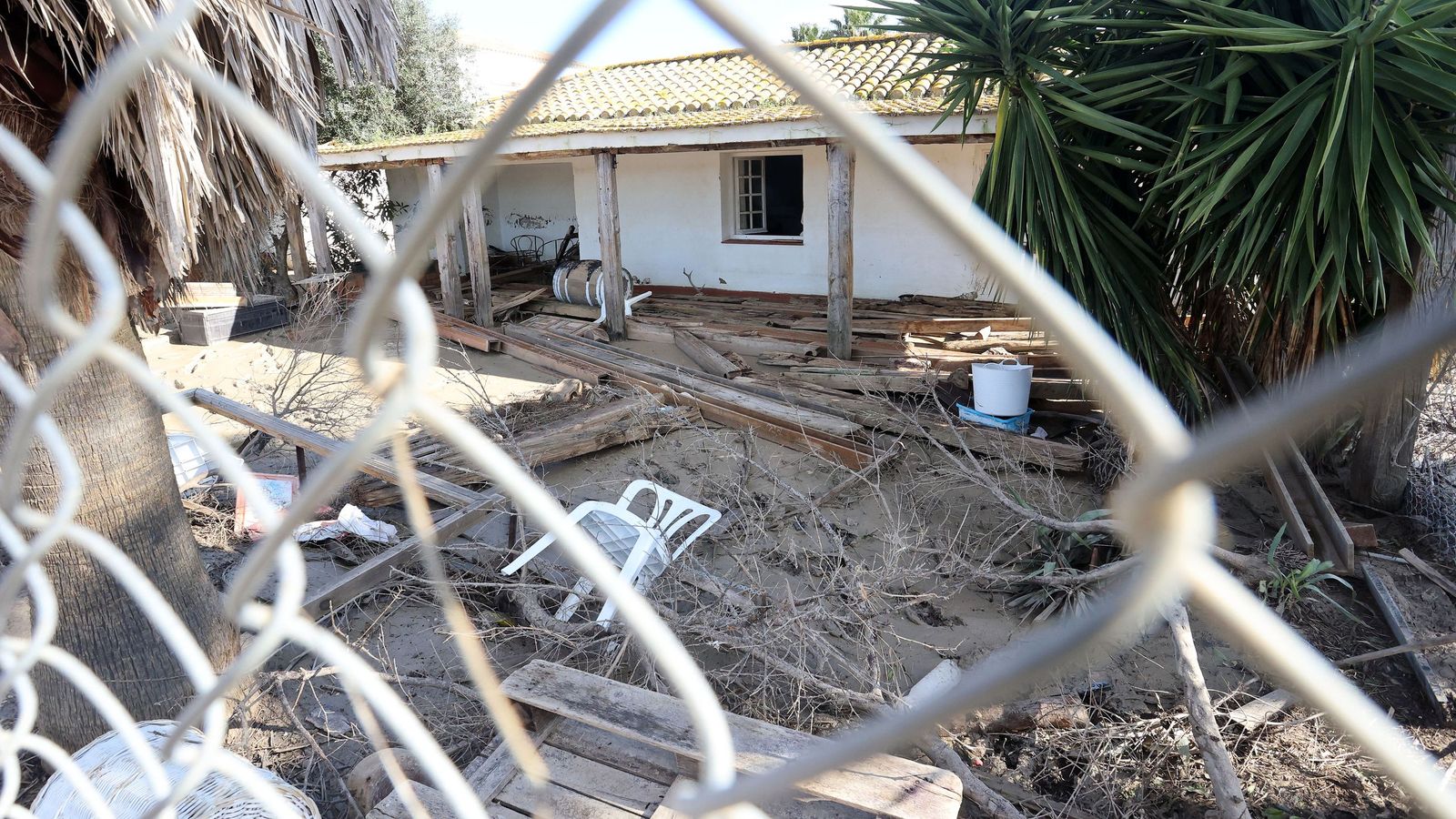 Destrozos en una de las viviendas de Los Cejos del Inglés.