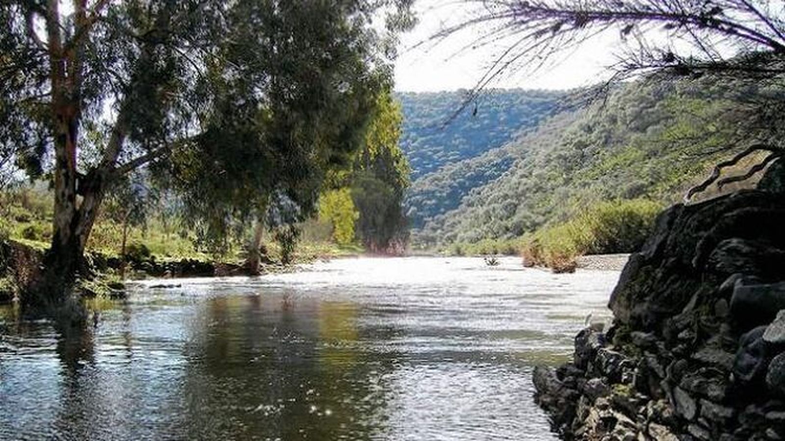Imagen de archivo de un sendero en la Sierra de Aracena y Picos de Aroche.