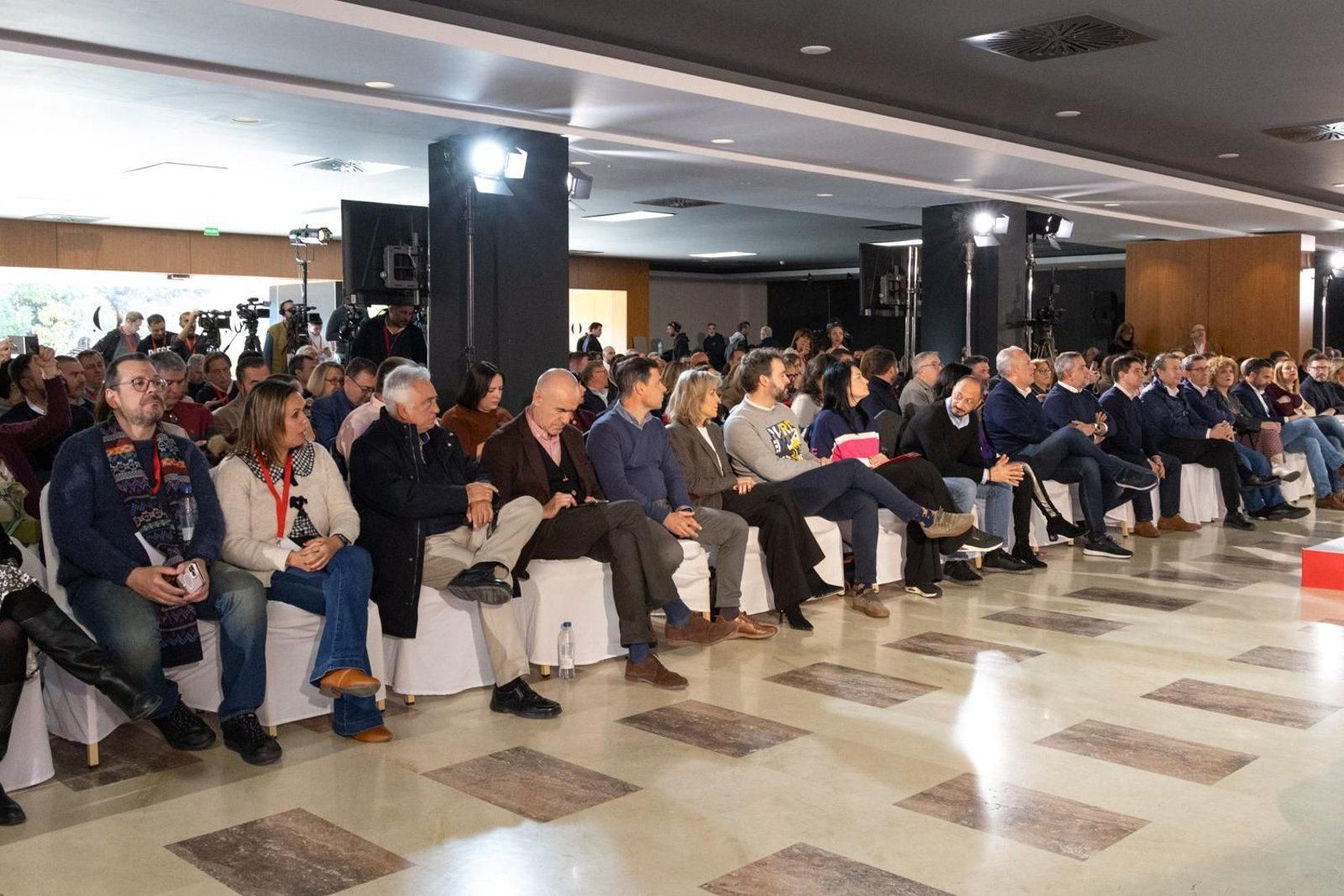 Las imágenes del comité director del PSOE en Jaén