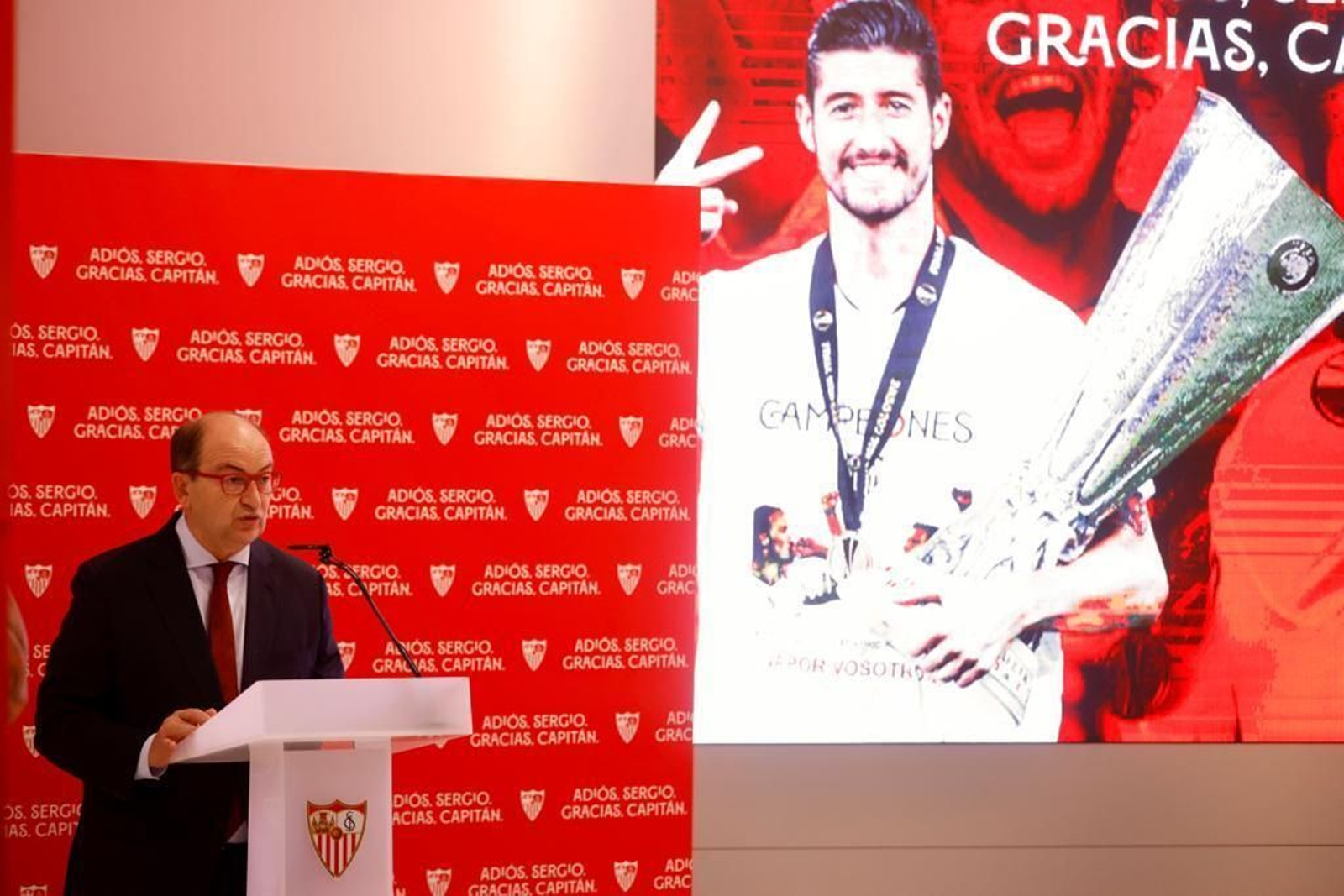 José Castro, en el antepalco del Ramón Sánchez-Pizjuán.