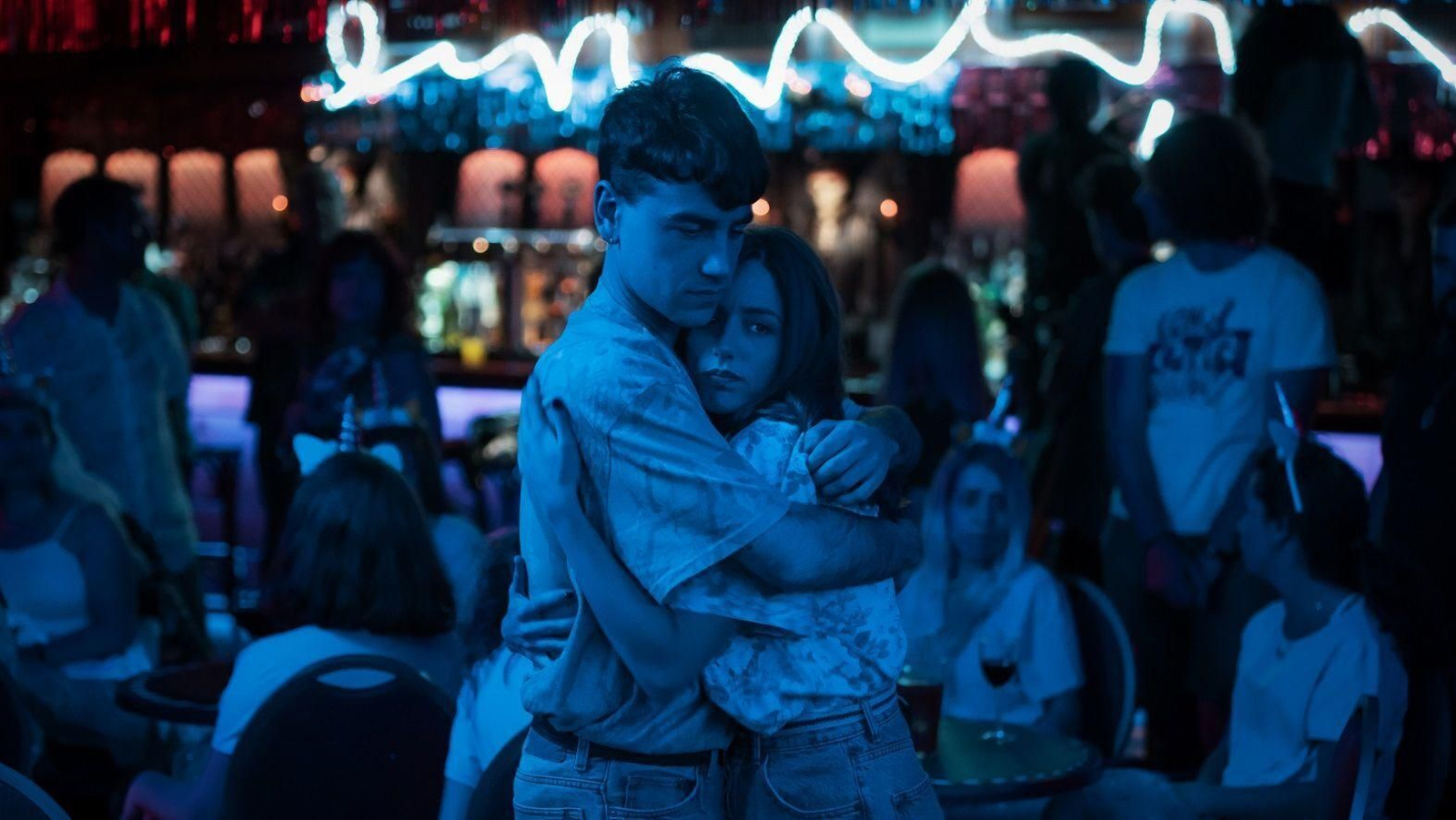 Àlex Monner y Marina Salas en una imagen de 'El Cover', de Secun de la Rosa.