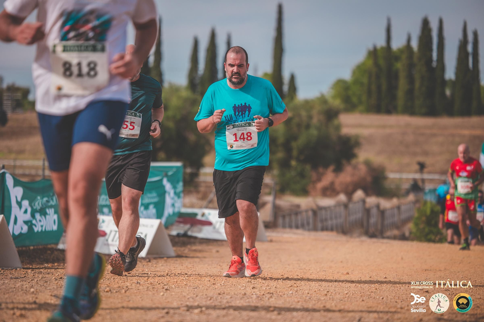 Búscate en las fotos del Cross de Itálica 2025 | 2