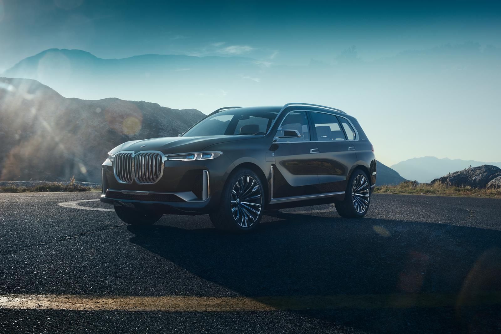 Imagen del prototipo que anticipa el próximo BMW X7