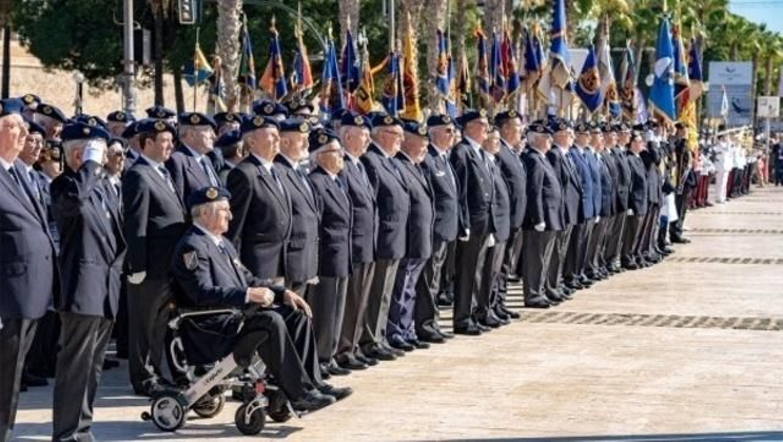 A los veteranosde las FAS y Guardia Civil