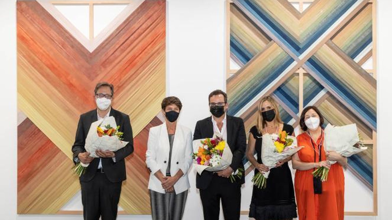 Entrega del galardón a Alarcón Criado.