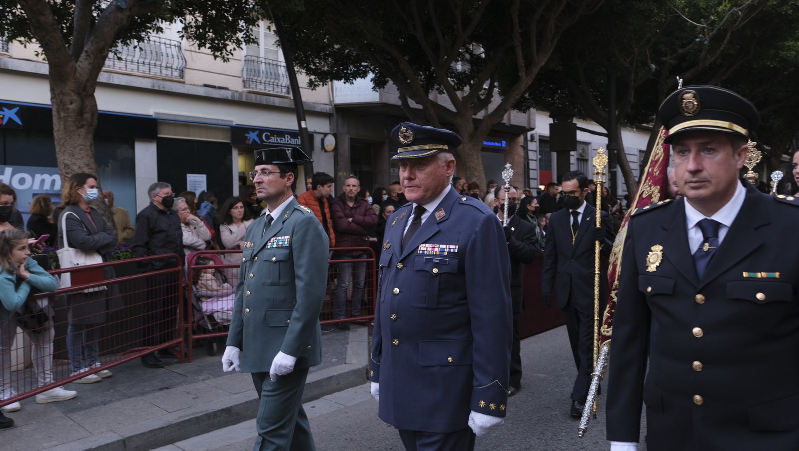 Procesión del Santo Entierro en Almería, en imágenes.