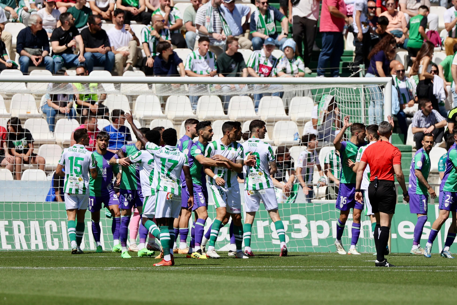 El Córdoba - Málaga CF, en fotos