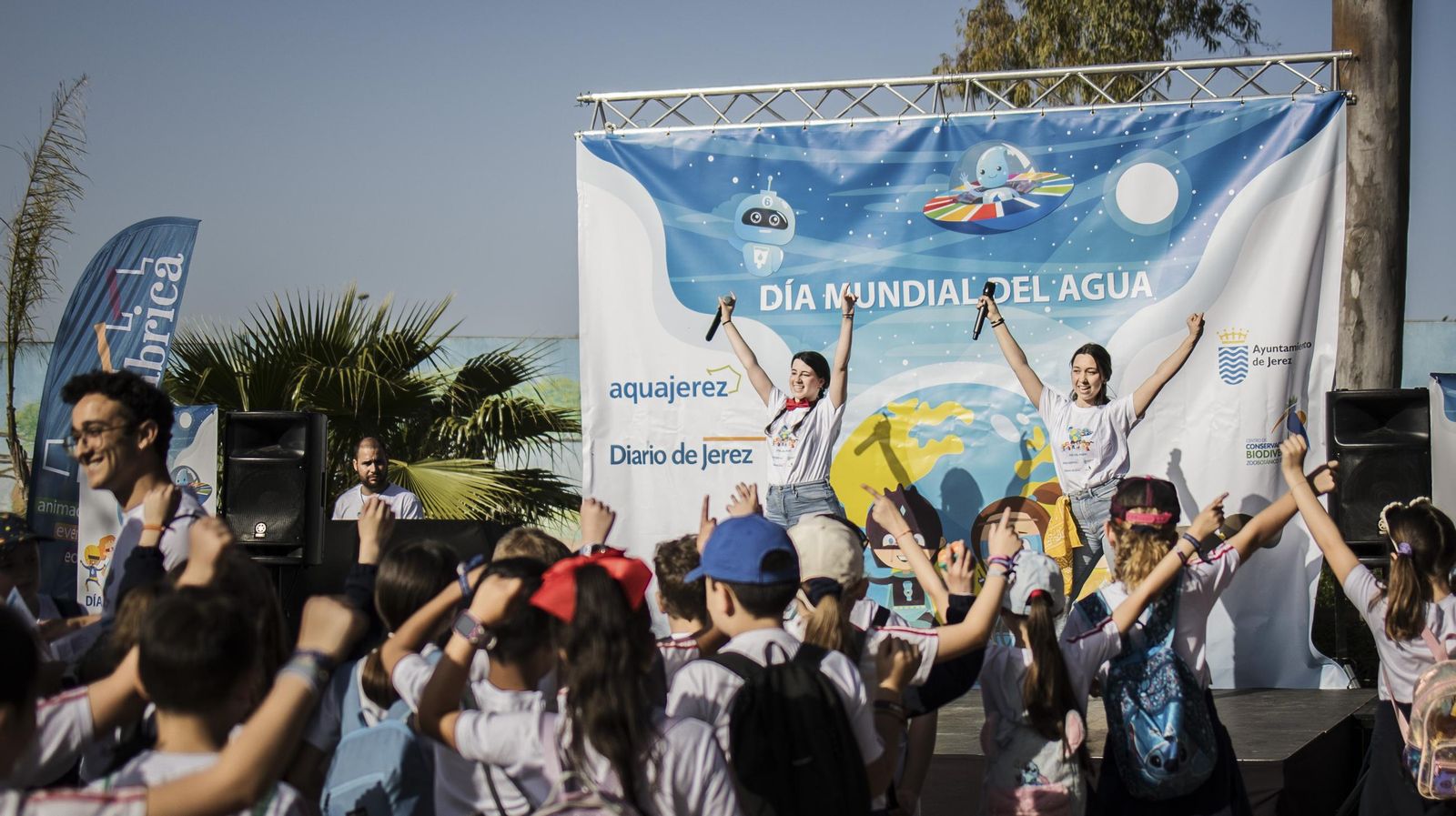 Escolares de Jerez celebran el Día Mundial del Agua en el Zoo