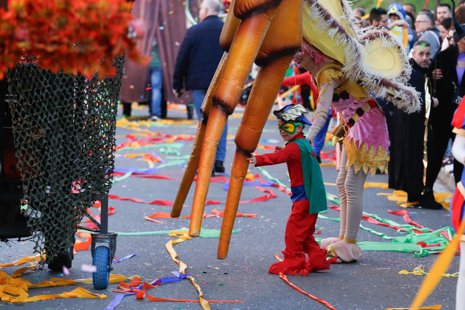 Búscate en las fotos de la cabalgata del Carnaval de Algeciras 2026
