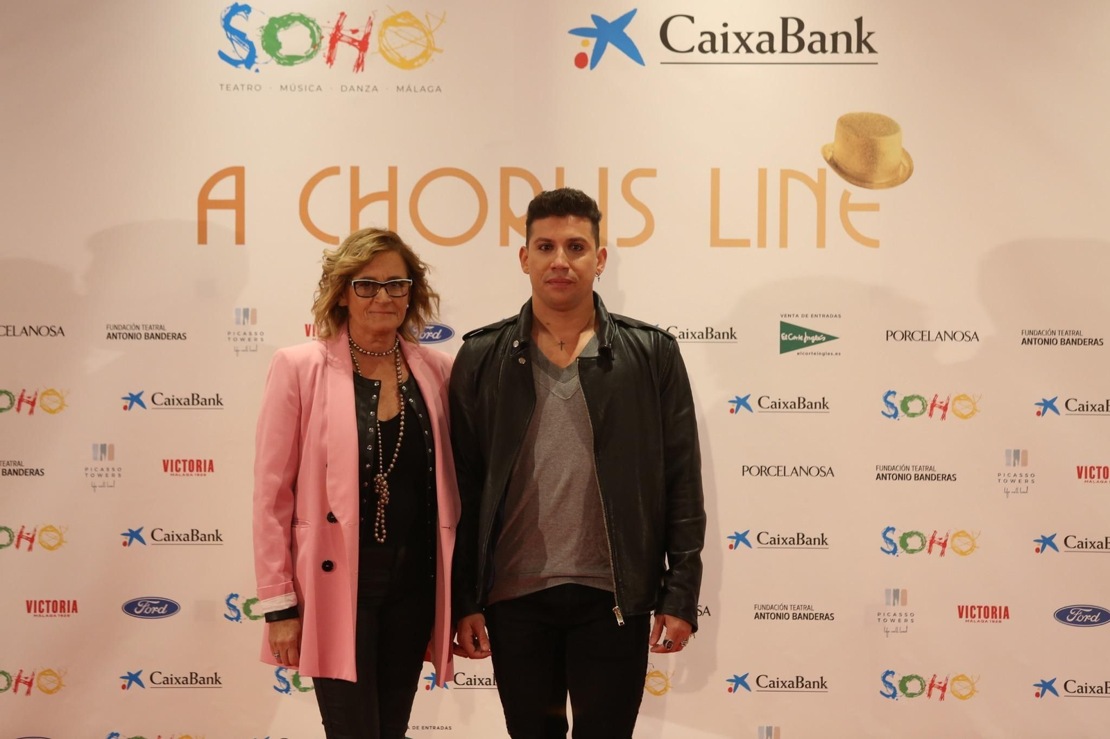 La alfombra roja de la inauguración del Teatro del Soho.