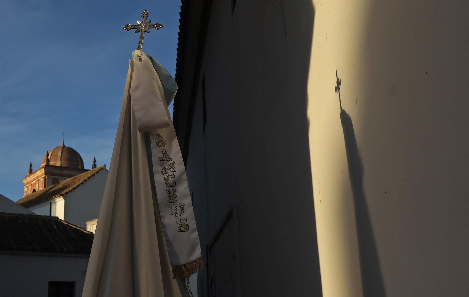 Fotos de la procesión conmemorativa del 275 aniversario del patronazgo de la Virgen de la Luz en Tarifa