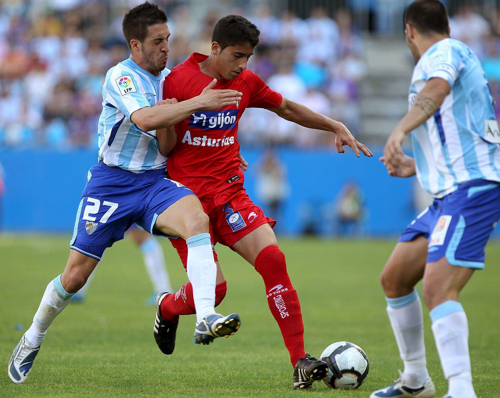 ¿Cómo era la camiseta Umbro en la que se basa la del Málaga CF 2025/26