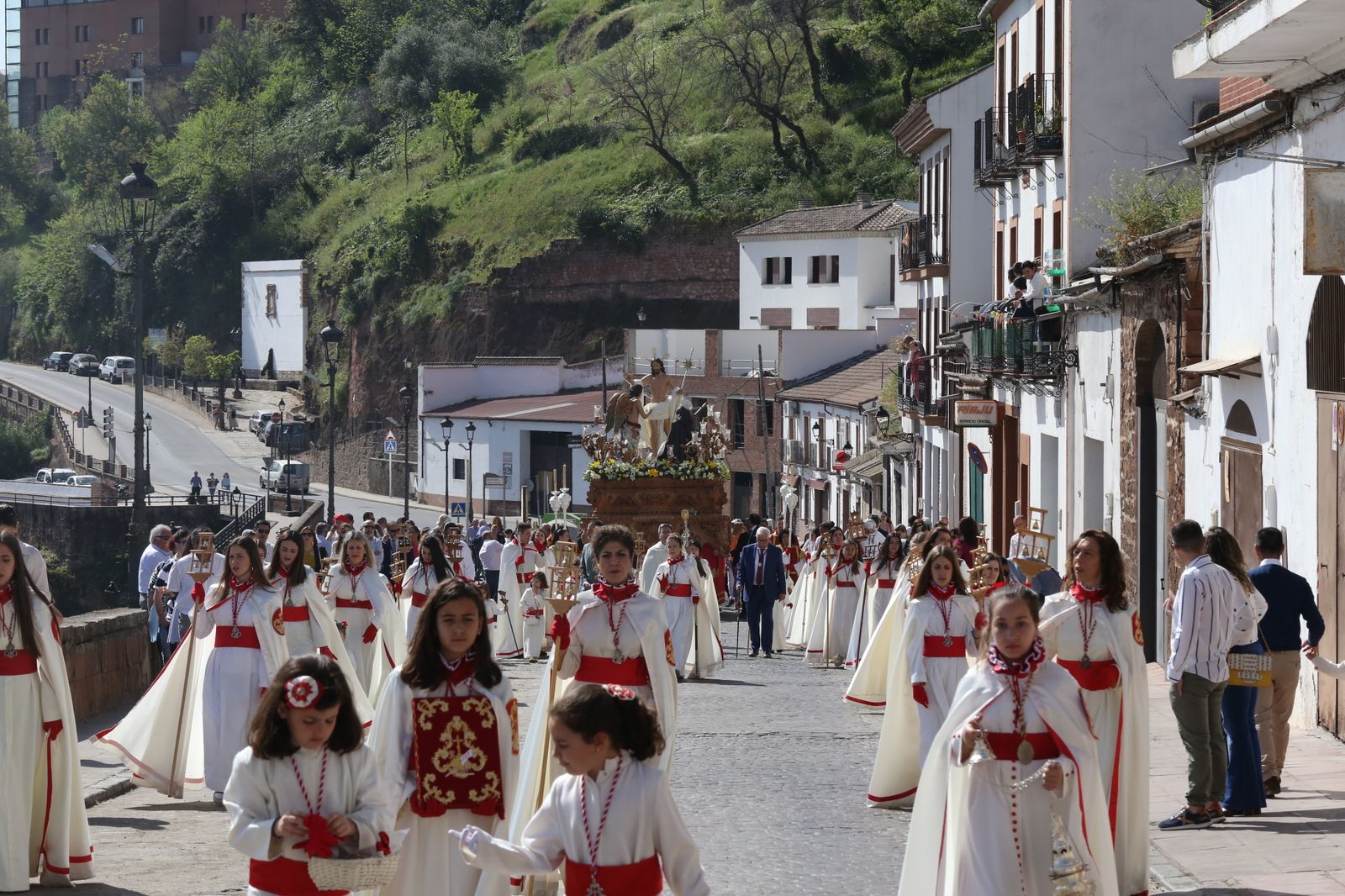 La procesión del Resucitado de Montoro, en imágenes.