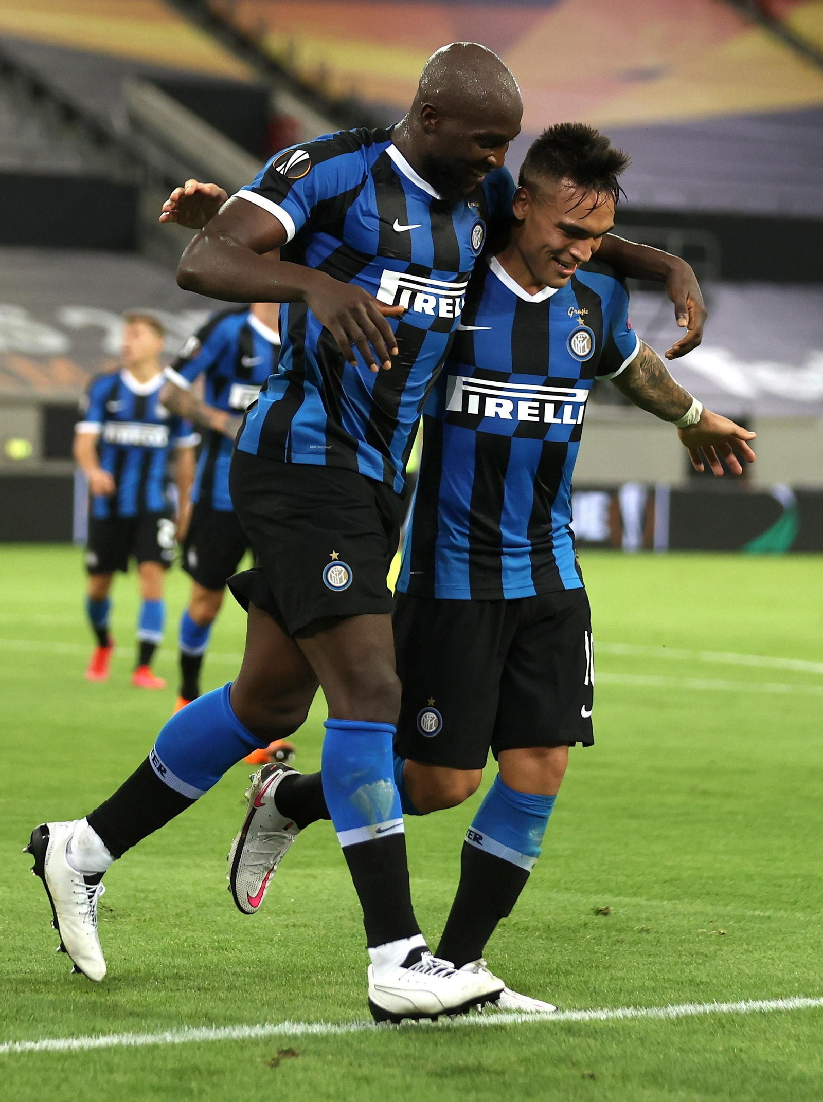 Lukaku y Lautaro Martínez, en la semifinal ante el Shakhtar Donetsk.