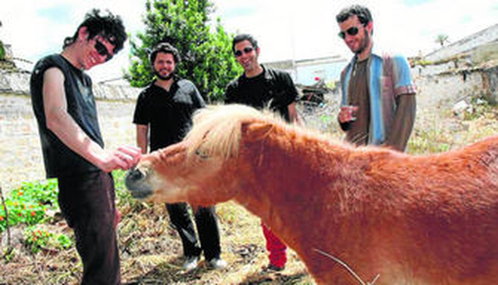 Los de Pony Bravo, haciendo honor a su nombre.