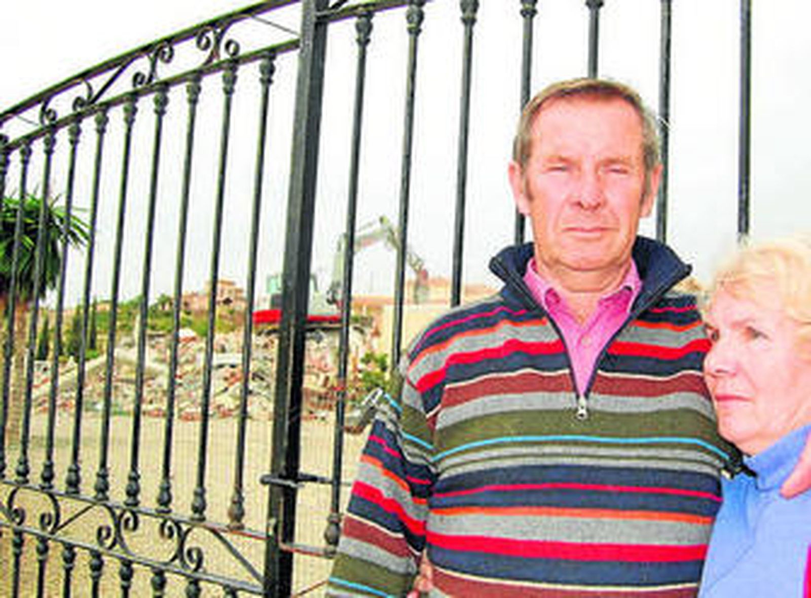 El primer caso de demolición de una casa fue el de los Prior en Vera.