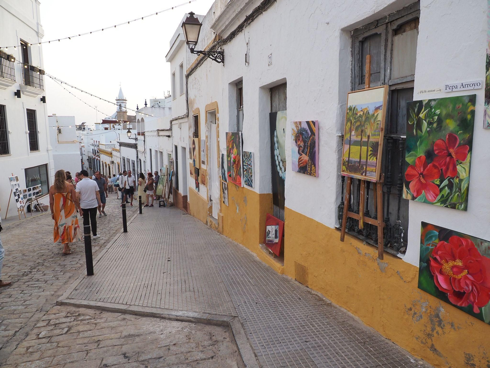 Paseo por el Arte de Ayamonte, el mayor museo efímero a cielo abierto, en imágenes