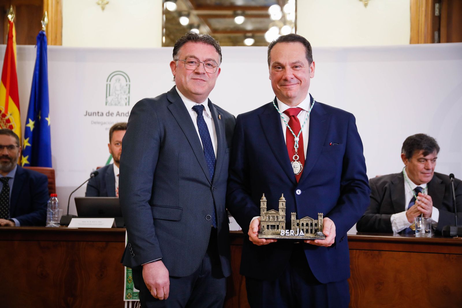 Juan Manuel Martín Robles ingresa como académico de Historia de Andalucía y te lo contamos en imágenes