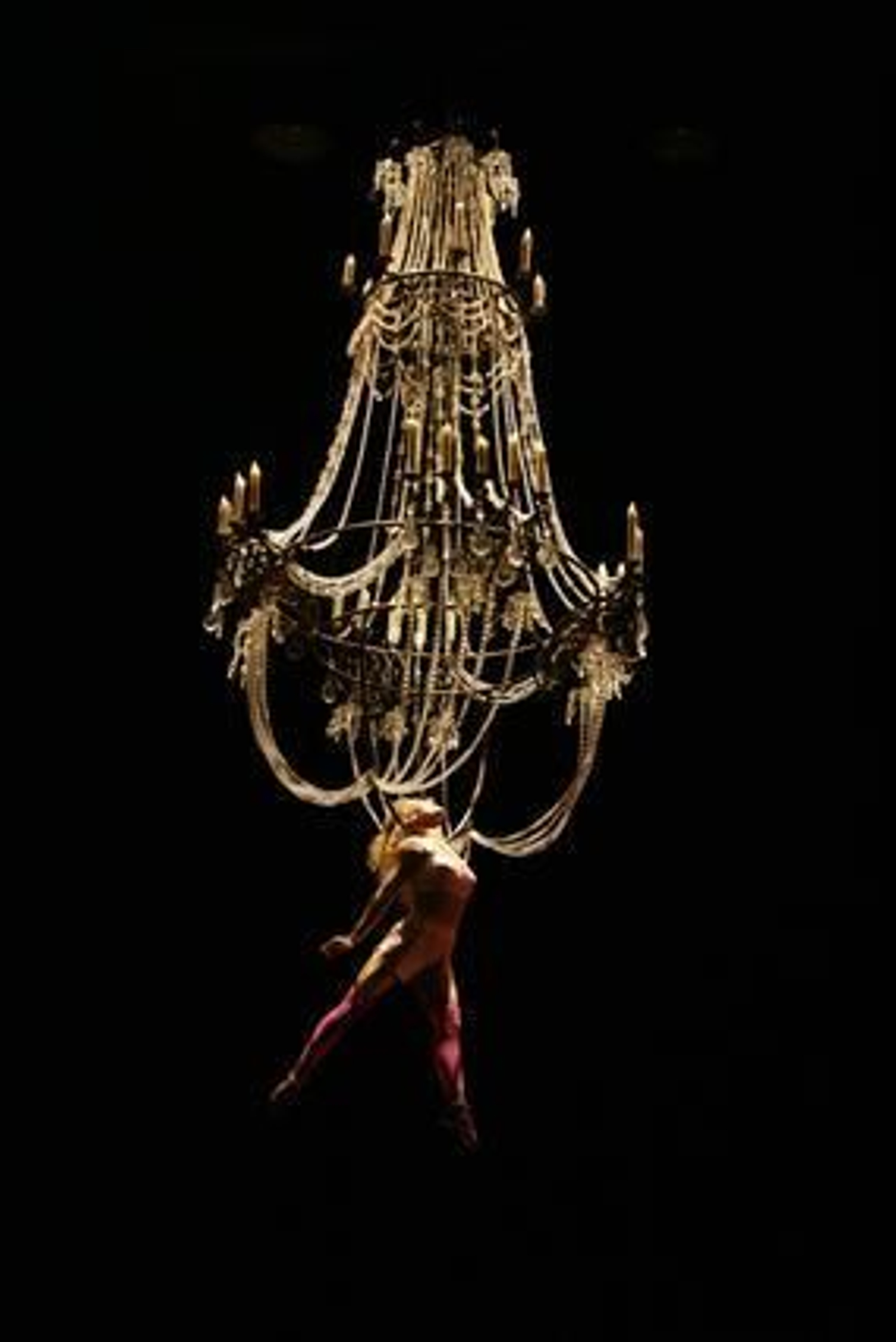 El Circo del Sol visita Sevilla el próximo 8 de septiembre con su nuevo espectáculo Corteo, que ya ha sido visto en 34 ciudades por más de cinco millones de espectadores.