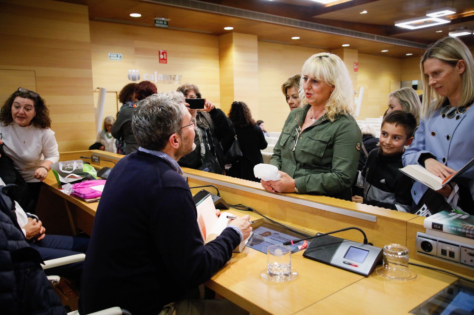 ¿Has estado en la presentación del libro de Máximo Huerta? Entra en la galería y buscate