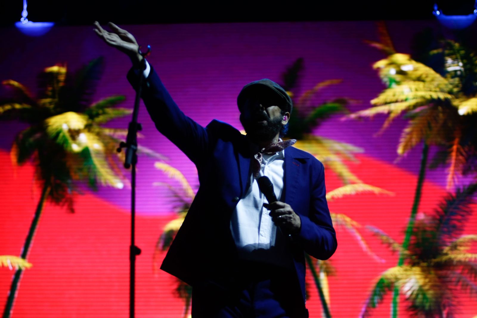 Búscate en el concierto de Juan Luis Guerra en el Concert Music Festival