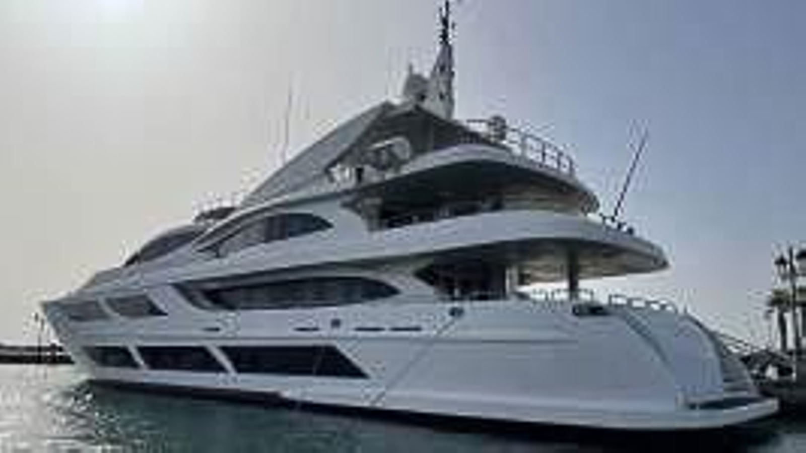 El yate de lujo Samurai One
