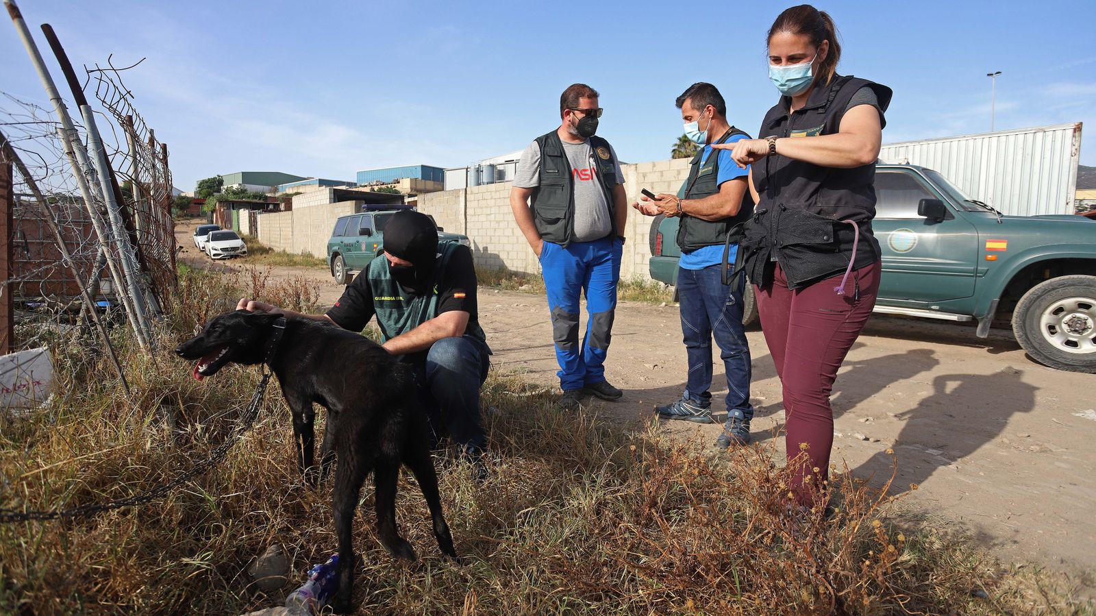 Fotos de los registros de la Guardia Civil en El Cobre