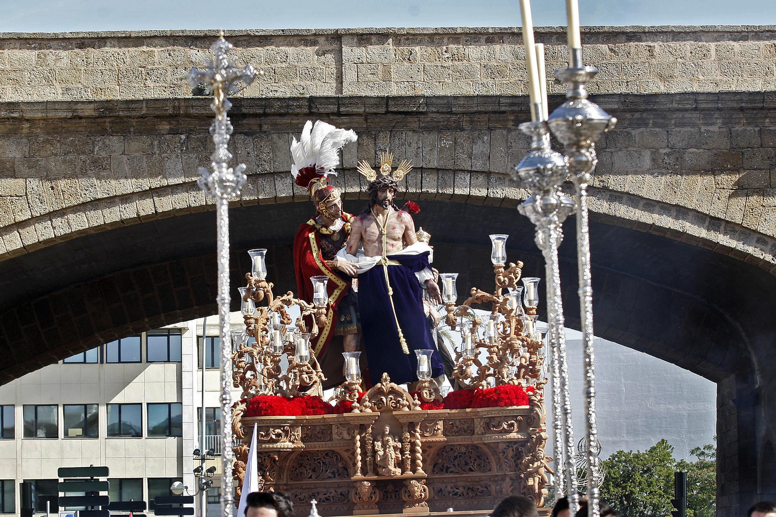 Salida de la hermandad del Despojado