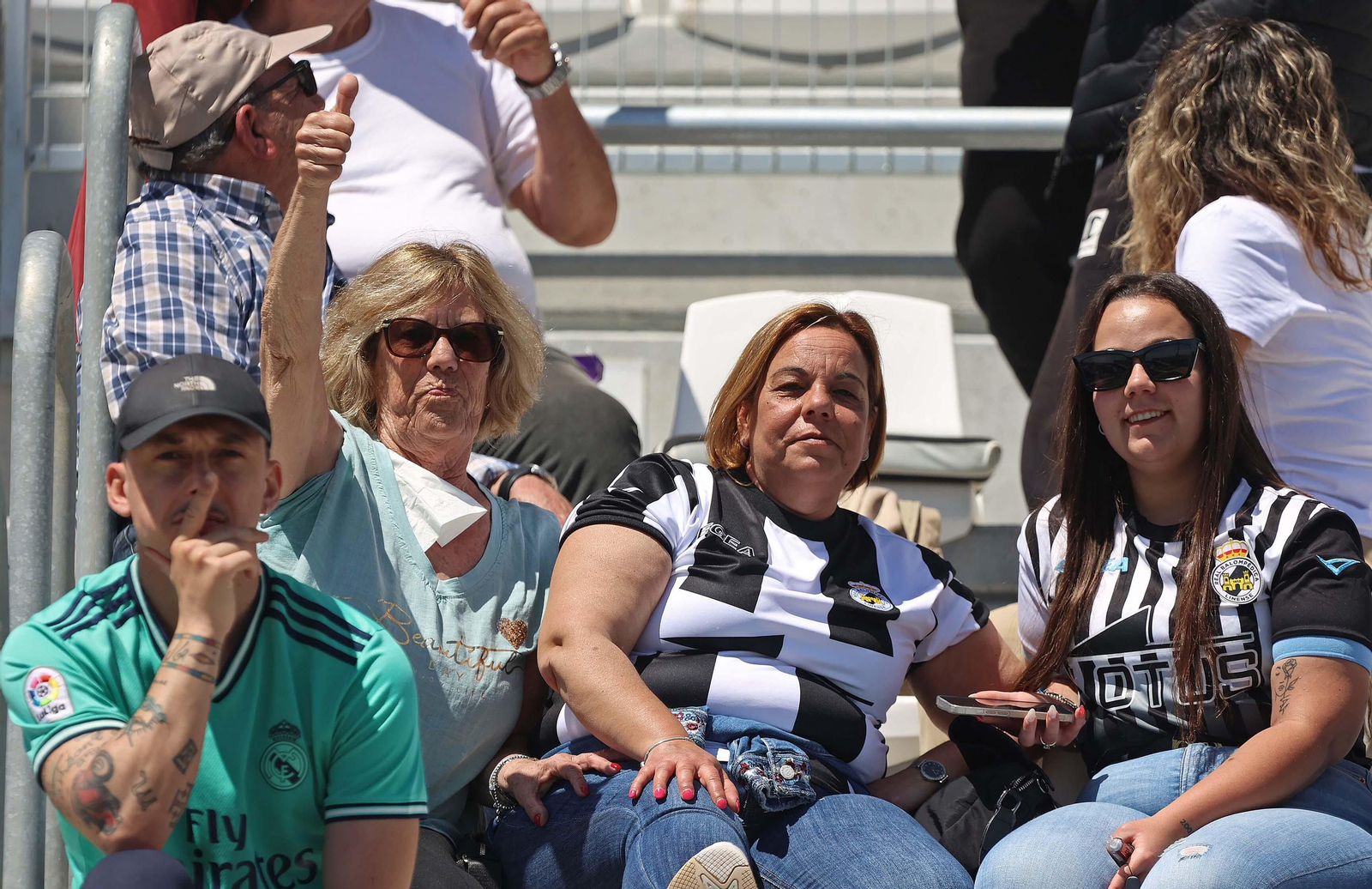 Búscate en el Ciudad de La Línea durante el Balona - Cartagena B de Segunda RFEF