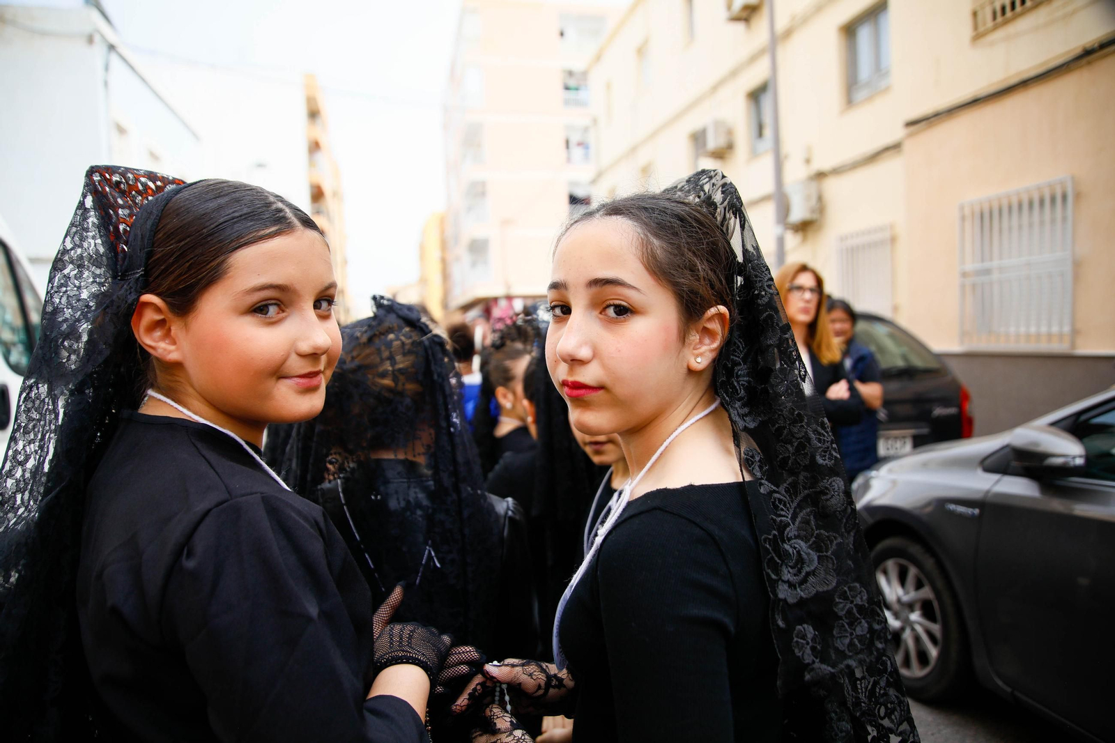 Las imágenes del CEIP San Fernando de El Zapillo de la ciudad de Almería en procesión en el viernes de dolores