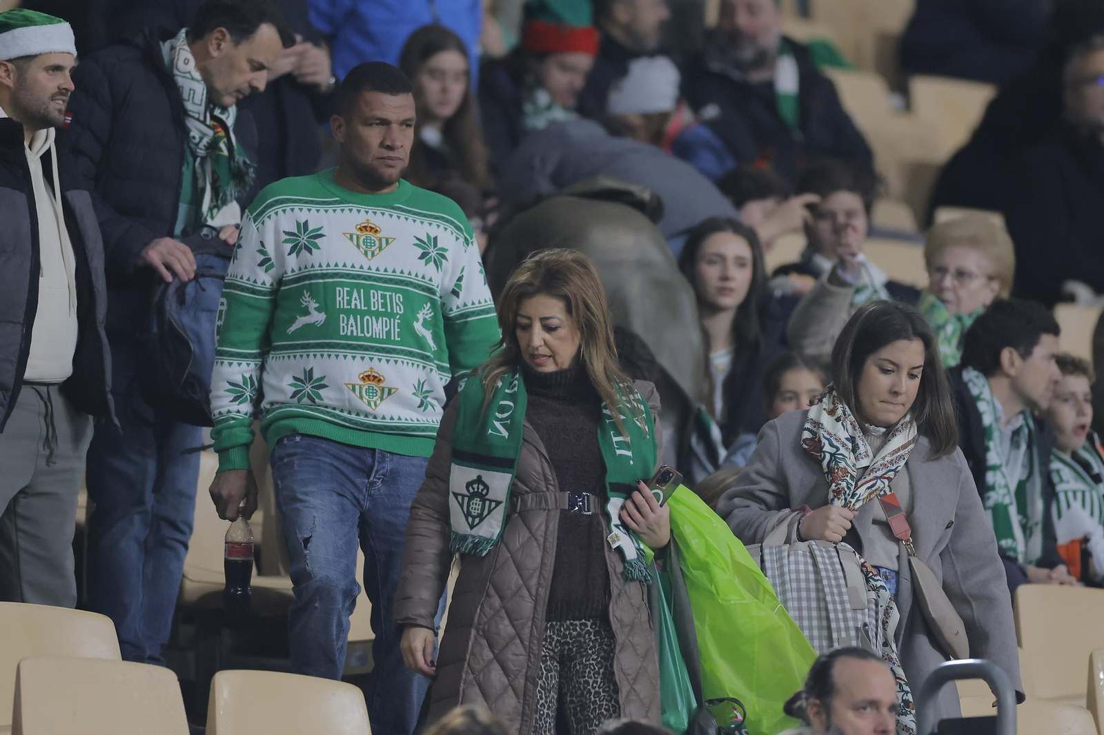 Búscate en las fotos del Betis - Getafe