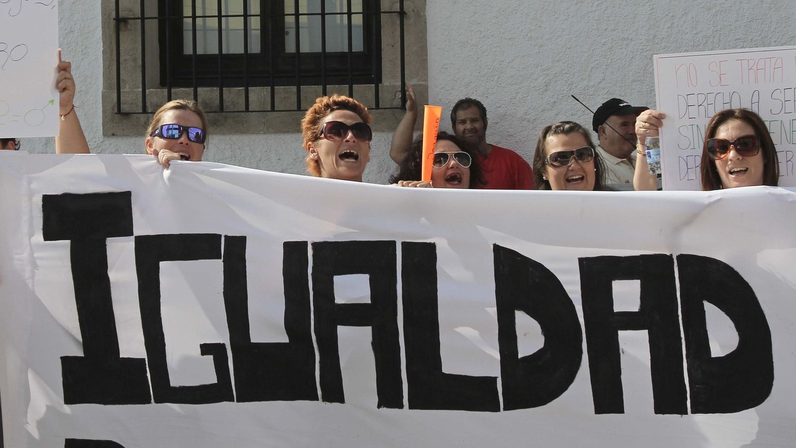Una protesta de las estibadoras del Puerto de Algeciras en 2015.