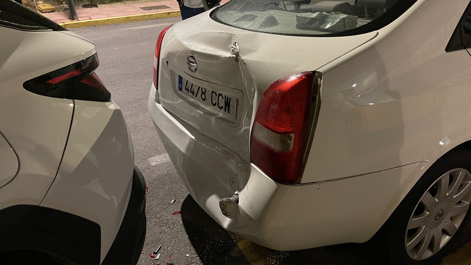 Estado en el que quedó el Nissan Primera; es la segunda vez que lo destrozan en lo que va de año.