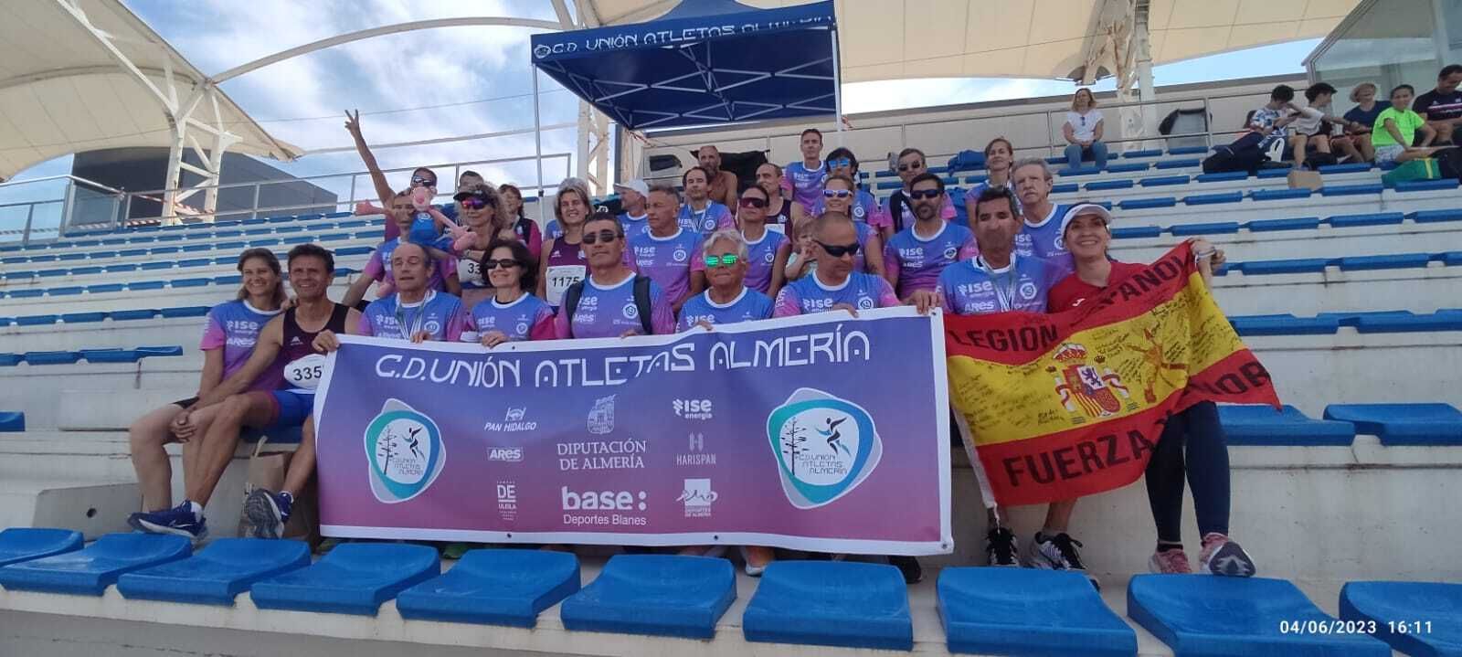 Los almerienses posan en Estepona