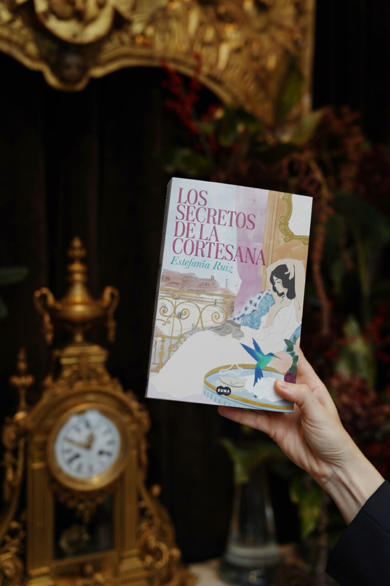 Portada del libro 'Los secretos de la cortesana'.