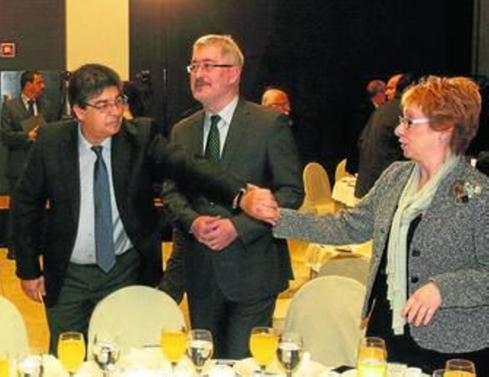 Valderas, Ávila y Martínez Aguayo, el pasado lunes en un acto en Sevilla.