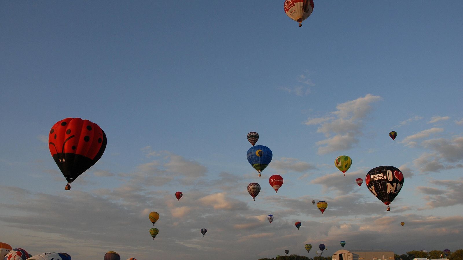 Sevilla acogerá en marzo por primera vez la Copa del Rey de Globos Aerostáticos.