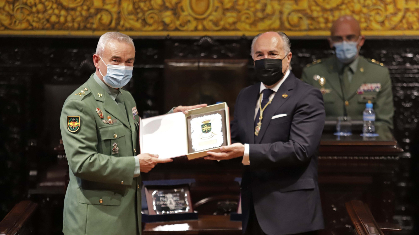 Fotos del Lunes Santo en Algeciras: La Columna y la Legión